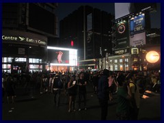 Toronto by night 51 - Dundas Square